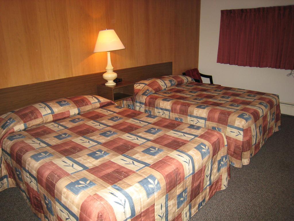 Downtowner Motor Inn Creston Ruang foto