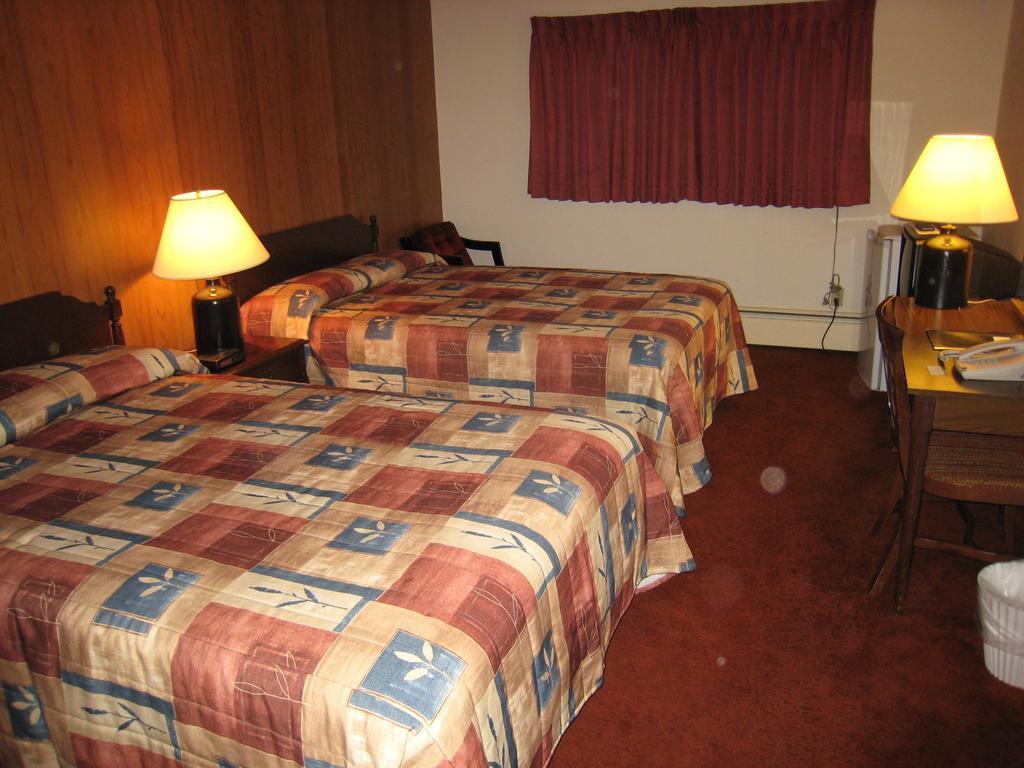 Downtowner Motor Inn Creston Ruang foto